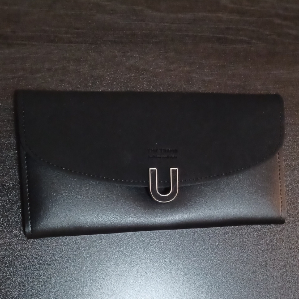 Stylish Black Leather & Suede Wallet